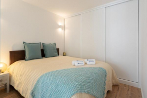 Host Wise - Charming Welcoming Flat - Centrally Located